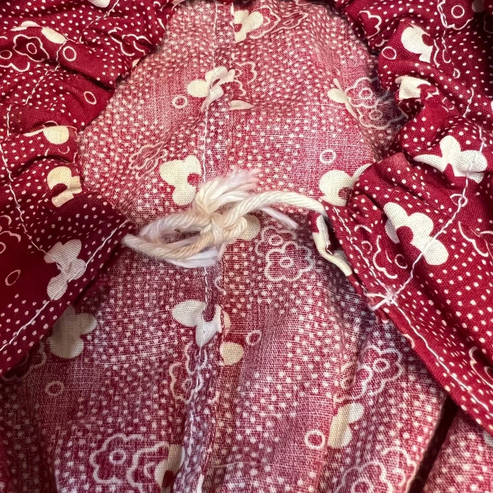 Vintage Prairie Sun Bonnet Red Floral Calico Cotton Pioneer Cottagecore Hat